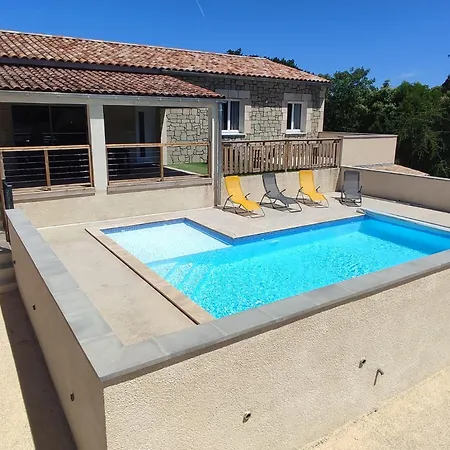 بيت للعطل Avec Piscine